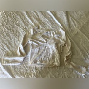 Hollister must have collection, baby tee white v neck with lace, coquette